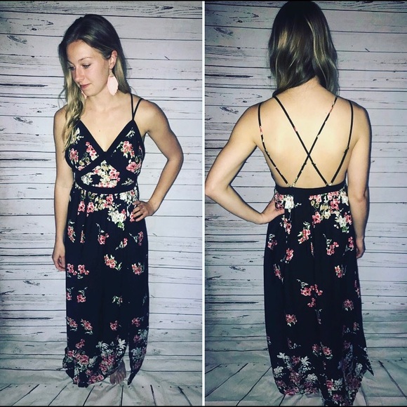 🌺NEW Maxi Floral Dress🌺 - Picture 2 of 2